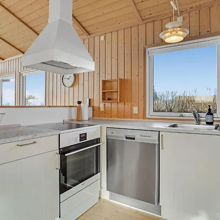 4 Bedroom Beautiful In 度假居