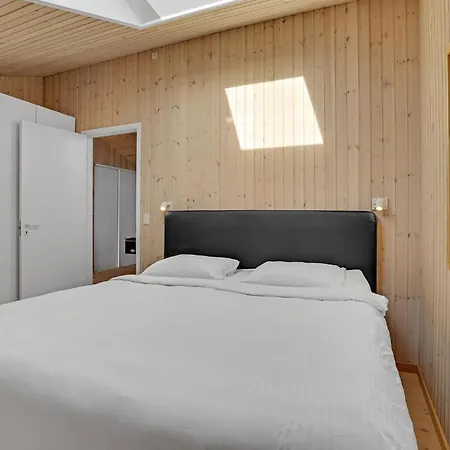 4 Bedroom Beautiful In *