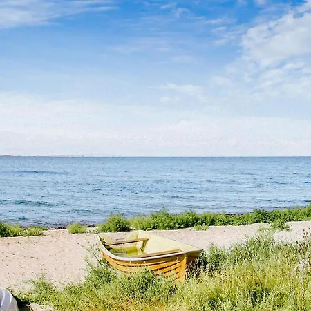 4 Bedroom Beautiful In