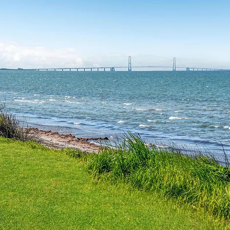 4 Bedroom Beautiful In *