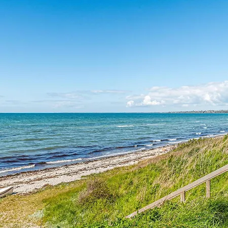 Pet Friendly In With Kitchen Holiday home *