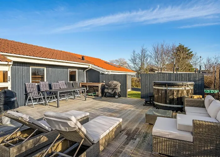 بيت للعطل 4 Bedroom Beautiful In سالغيليز